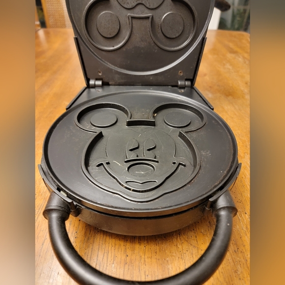 VillaWare Kitchen Villaware Mickeys Waffler Poshmark